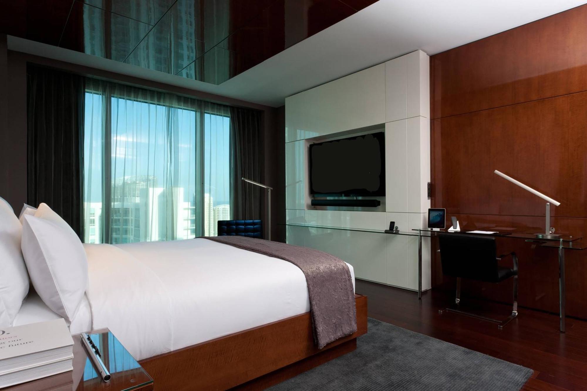 Hotel Beaux Arts, Autograph Collection Miami Bagian luar foto